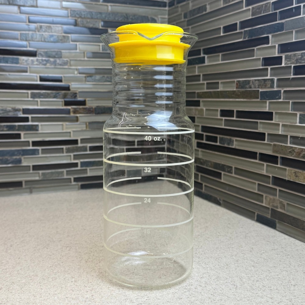 Vintage Pyrex Clear Glass Juice Carafe/Pitcher 1.5L 40oz 1.5QT #8014 w/ Lid USA
